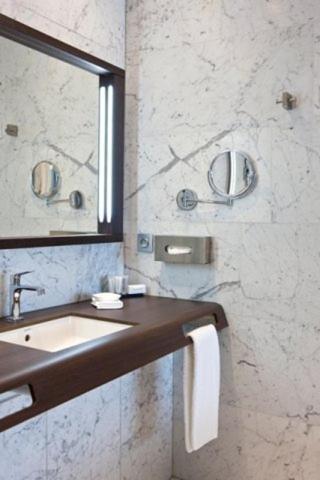 Blue Woods Hotel - Deerlijk Chambre photo